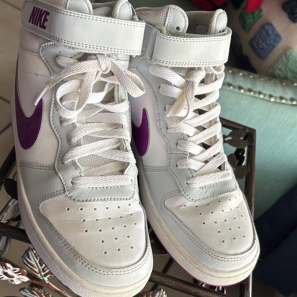 Nike White & Purple Mid-Top Sneakers for Big Girls size 7Y - Picture 3 of 7